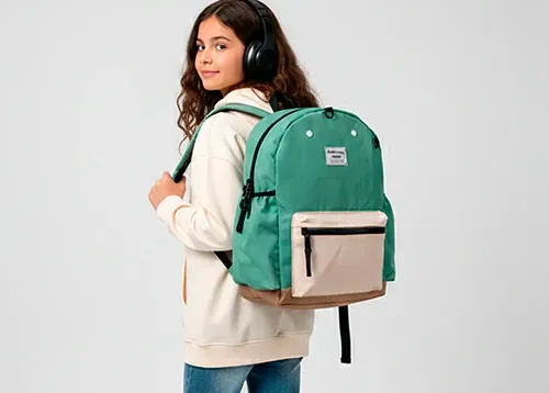 D_693919-MLA116616112944_092026-O.webp Mochila Juvenil Nyon Verde Vcf 2007